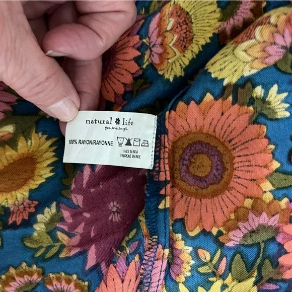 NATURAL LIFE Patti Tie Front Maxi with Sunflowers on Green Size L - Picture 8 of 12